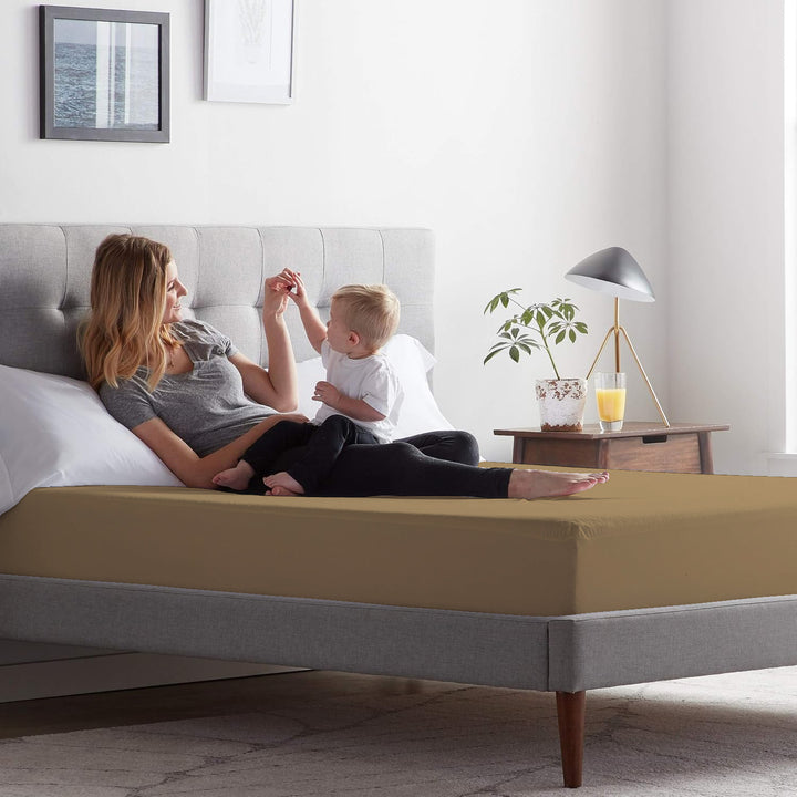 Antibacterial Hypoallergenic Silky Bamboo Waterproof Mattress Protector